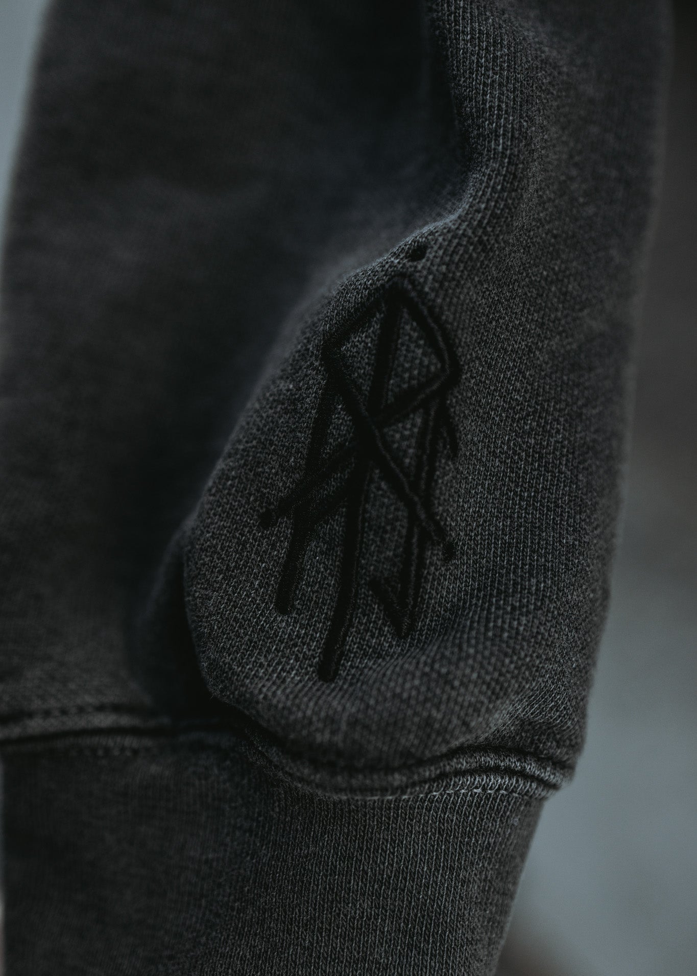 SOUNDR "CHOKE" Pullover Sweatshirt